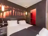Номер 2 Adjoining