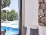 Четырёхместное семейное бунгало Sharing Pool