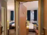 Четырёхместный номер Connecting