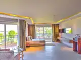 Двухместный номер Deluxe Honeymoon Package