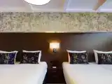 Четырёхместный номер Souterrain с частичным видом