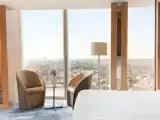 Номер Interconnecting Family с видом на город