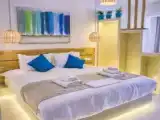 Двухместный полулюкс с видом на бассейн