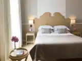 Номер смежный