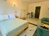 Studio Suite Traditional