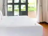 Семейное бунгало с видом на сад
