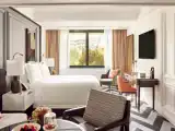 Трёхместный полулюкс Castellana