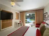 Двухместный номер Deluxe Swim-Out