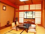 Japanese-style room East Wing с видом на реку