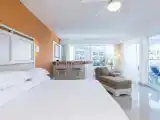 Двухместный полулюкс with Hot Tub oceanfront