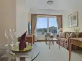 Четырёхместный люкс с 2 комнатами