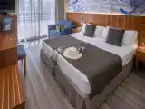 Четырёхместный номер Connecting