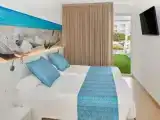 Двухместный номер Swim-Up с видом на сад