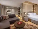 Двухместный люкс Signature с балконом и с видом на город