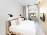 Penthouse & Private Pool Azure с 2 комнатами с видом на бассейн