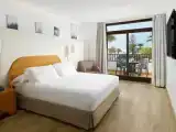 For 4 люкс