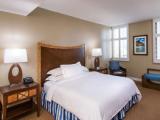 Четырёхместный Lagoon Suite Hearing and Roll-In Shower Accessible с 2 комнатами oceanfront
