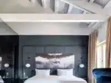 Двухместный люкс с балконом и with Square view