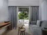 Номер Resort Sliding Doors Premium с видом на сад