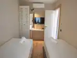 Номер Семейный смежный