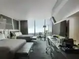 Четырёхместный номер Club Lounge Access Classic с видом на город