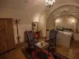 Двухместный номер Эконом с балконом и с видом на внутренний двор