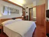 Полулюкс