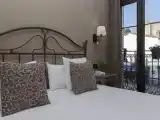 Трёхместный номер Square