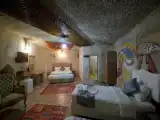 Четырёхместный семейный номер Deluxe Cave