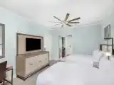 Студия с красивым видом из окна