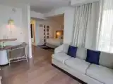 Двухместный люкс Corner с балконом и с видом на гавань