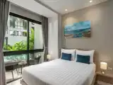 Двухместный люкс с террасой с выходом к бассейну Grand Deluxe