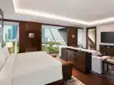 Двухместный люкс Executive Lounge Access Presidential с панорамным видом на озеро и город