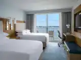 Четырёхместный люкс High Floor View 1 Bedroom 2 room с балконом и waterfront