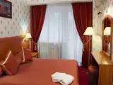 Люкс с 2 комнатами с балконом и с красивым видом из окна