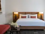 Трёхместный номер Deluxe с видом на бассейн