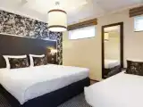 Трёхместный номер Souterrain с частичным видом