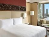 Номер Shangri-La Wing Connecting с видом на реку