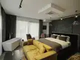 Номер Моне
