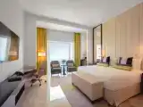 Двухместный номер Premium с балконом и с видом на море