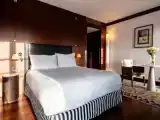 Двухместный номер Prestige с панорамным балконом с видом на Триумфальную арку