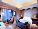 Двухместный люкс Lounge Access Deluxe Hilton