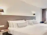 Двухместный номер Meliá with exterior view