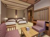 Четырёхместный люкс Japanese Hot Spring Bath