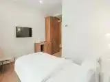 Одноместный номер (корпус 2) Стандартный с балконом и с видом на парк