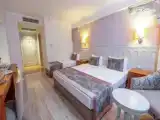 Трёхместный номер Стандарт с видом на окрестности