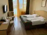 Двухместный номер с балконом и с видом на озеро