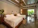 Четырёхместный полулюкс только для взрослых Inspira Swim Out