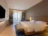 Двухместный номер Deluxe с видом на бассейн