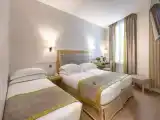 Трёхместный клубный номер